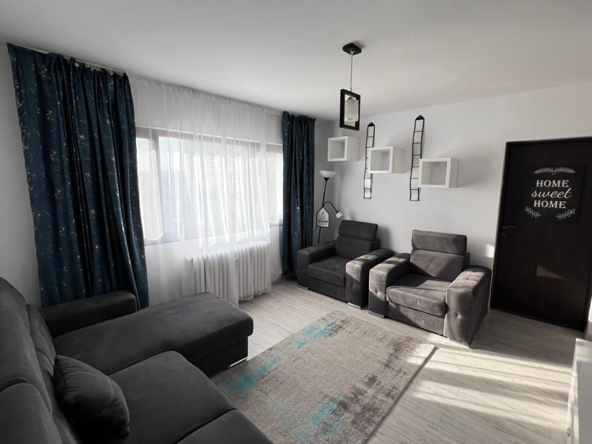3 Rooms Apartment Palace View Iasi Extérieur photo